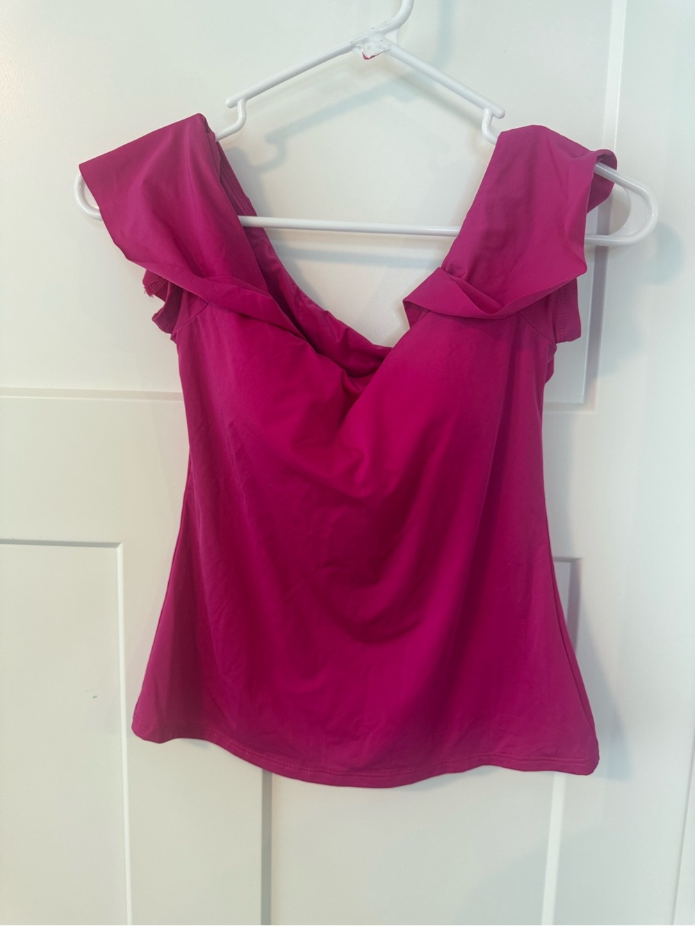 Trina Turk swimsuit top size 4 NWT